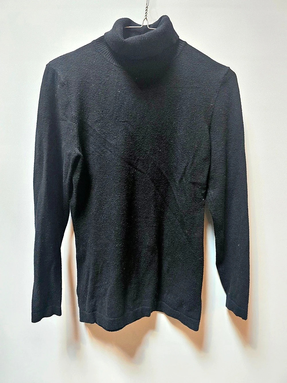 Zac & Rachel Turtleneck Sweater in Black Size Medium